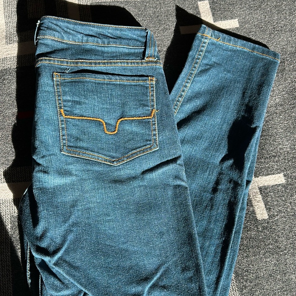 Kimes Ranch Bonnie skinny